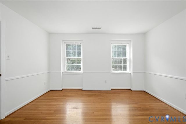 910 Lakewater Dr, Henrico, VA 23229