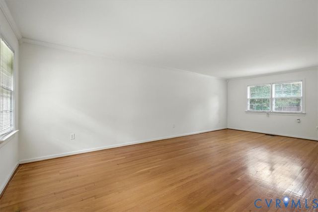 910 Lakewater Dr, Henrico, VA 23229