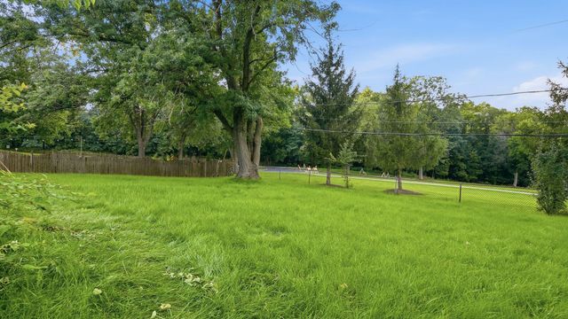 706 Halstead Avenue, Romeoville, IL 60446