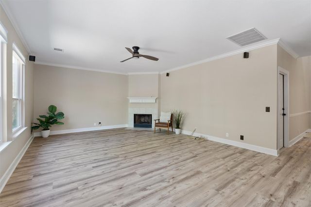 1524 Emperor CT, Round Rock, TX 78664