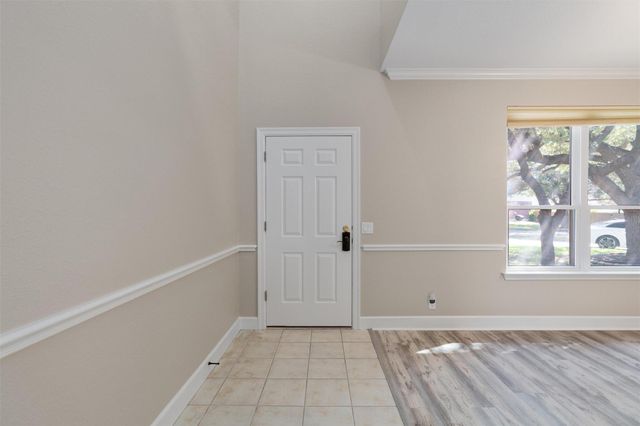 1524 Emperor CT, Round Rock, TX 78664