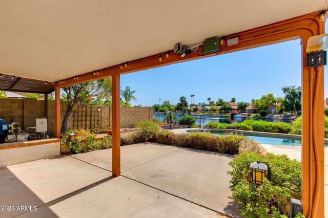 141 S LAKEVIEW Boulevard, Chandler, AZ 85225