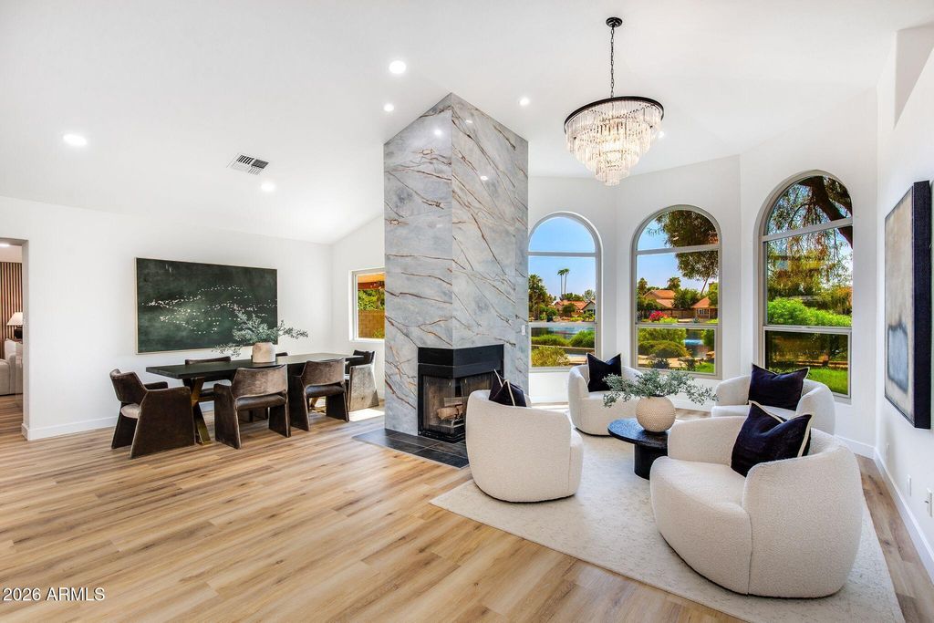 141 S LAKEVIEW Boulevard, Chandler, AZ 85225