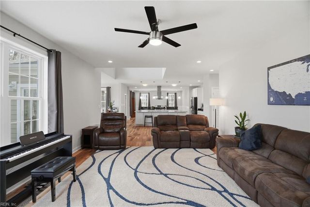 130 Farrand DR, Suffolk, VA 23434