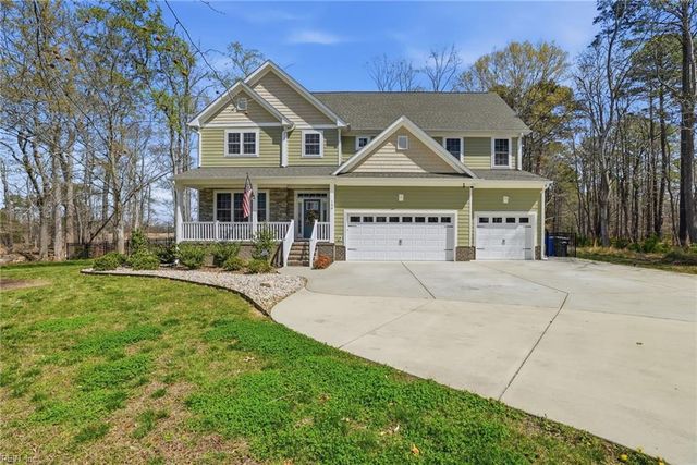 130 Farrand DR, Suffolk, VA 23434
