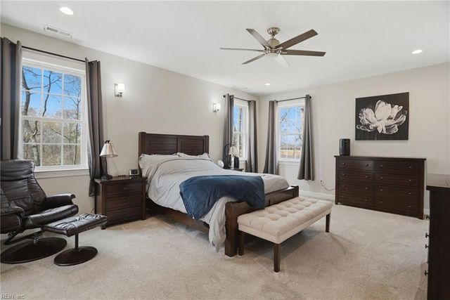 130 Farrand DR, Suffolk, VA 23434