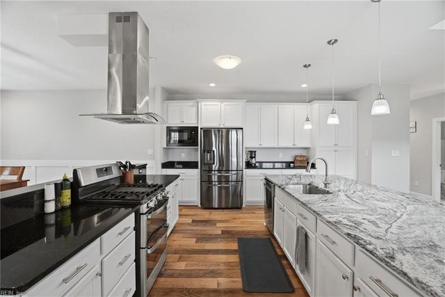 130 Farrand DR, Suffolk, VA 23434