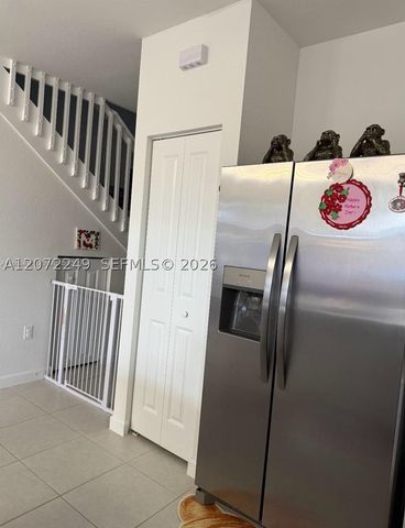29278 SW 163rd Ct, Homestead, FL 33033