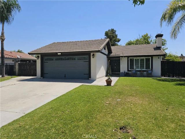 685 S Smoketree Avenue, Rialto, CA 92376