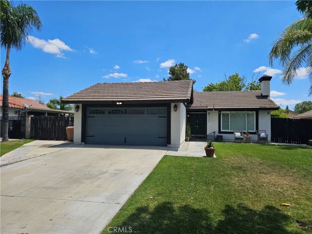 685 S Smoketree Avenue, Rialto, CA 92376