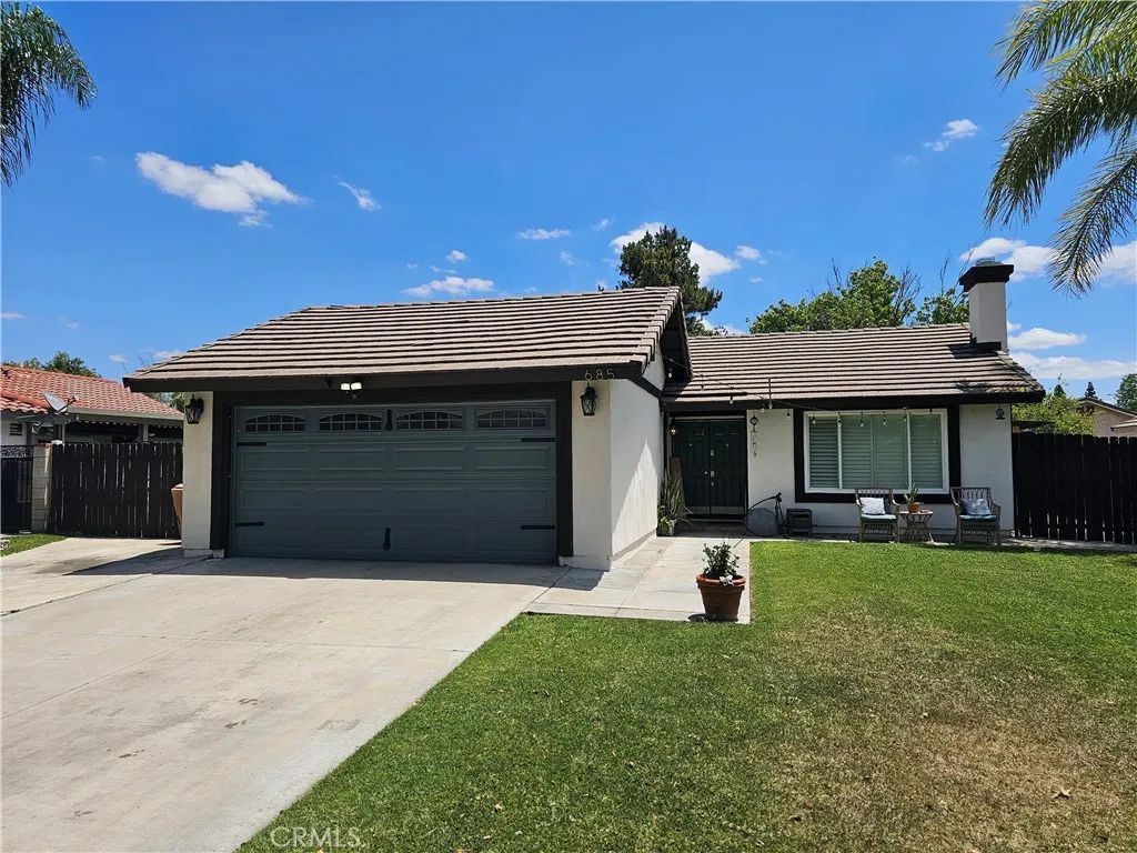 685 S Smoketree Avenue, Rialto, CA 92376