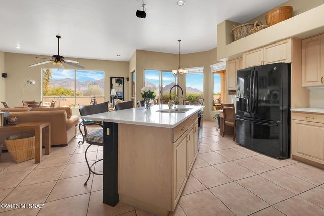 12590 N Piping Rock Road, Oro Valley, AZ 85755