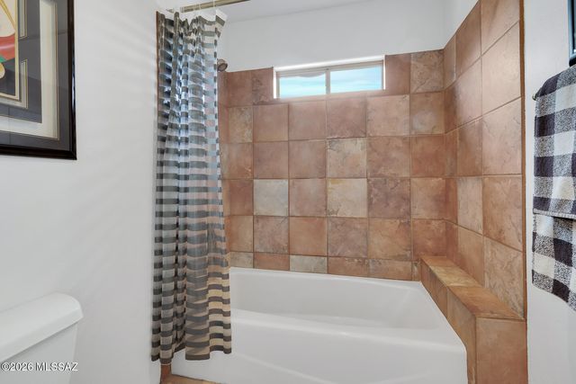 12590 N Piping Rock Road, Oro Valley, AZ 85755