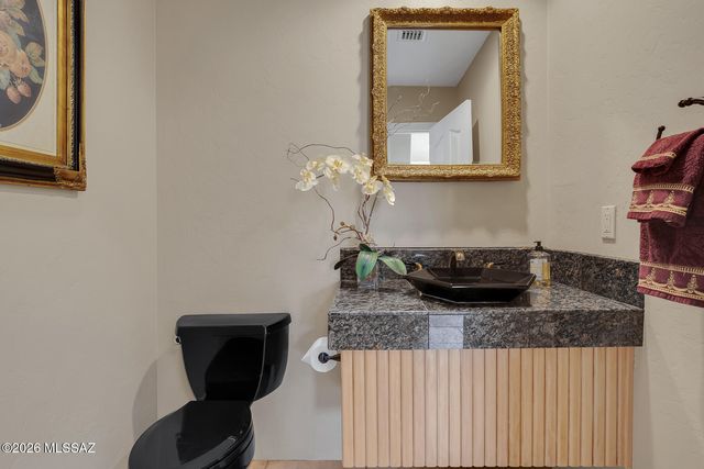 12590 N Piping Rock Road, Oro Valley, AZ 85755