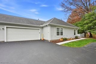 30 Newton Square Drive 3, Canfield, OH 44406