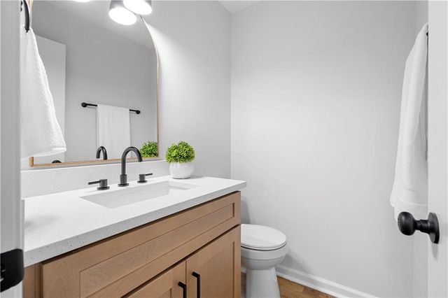 6584 River Glen Drive, Riverdale, GA 30296
