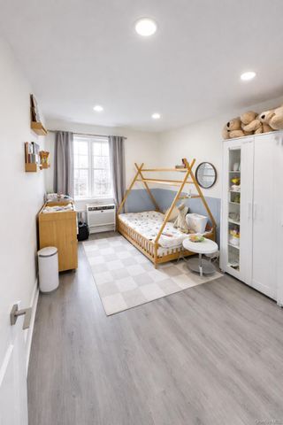 151-15 84 Street 3M, Howard Beach, NY 11414