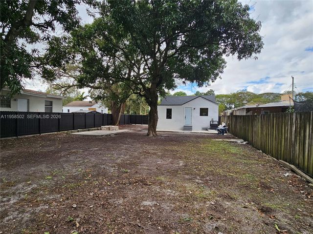 4417 NW 23rd Ct, Miami, FL 33142