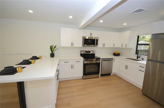 4417 NW 23rd Ct, Miami, FL 33142