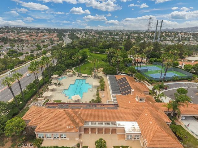 28927 Paseo Caravella, Mission Viejo, CA 92692