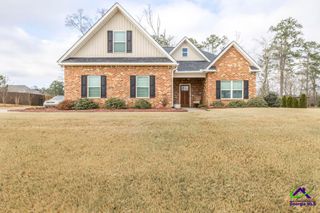 323 Willow Cove Court, Lizella, GA 31052