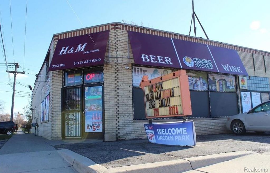 3355 Dix Highway, Lincoln Park, MI 48146