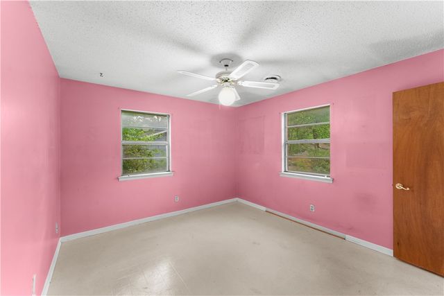 357 Wren Circle, Fayetteville, AR 72704