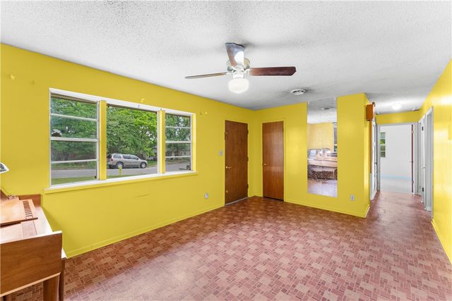 357 Wren Circle, Fayetteville, AR 72704