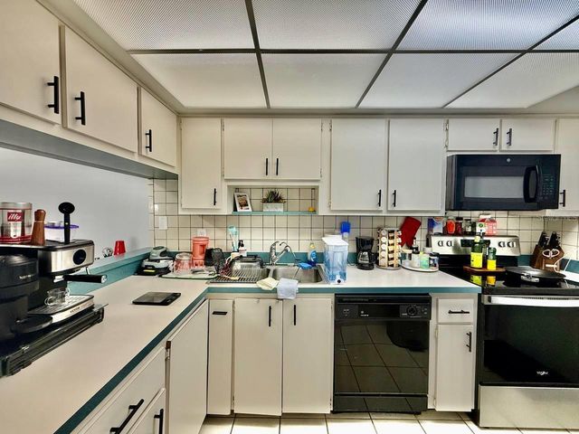 1843 BOUGH AVENUE B, Clearwater, FL 33760