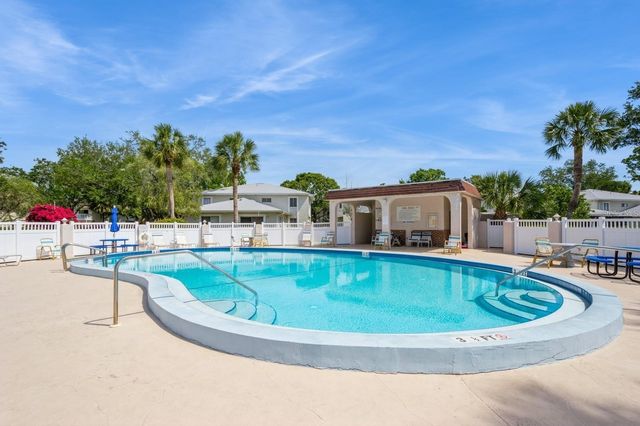 1843 BOUGH AVENUE B, Clearwater, FL 33760