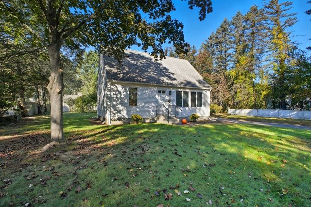 28 Collingwood Rd, Springfield, MA 01119
