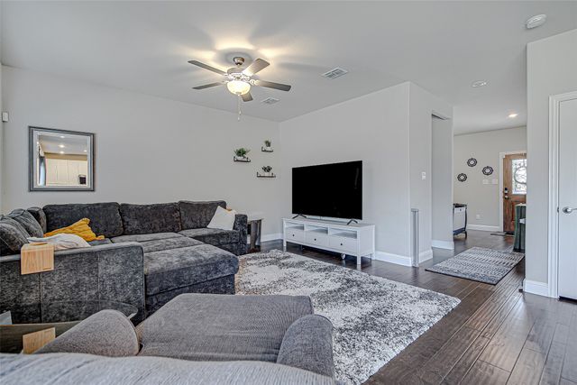 9553 Abington Avenue, Fort Worth, TX 76131