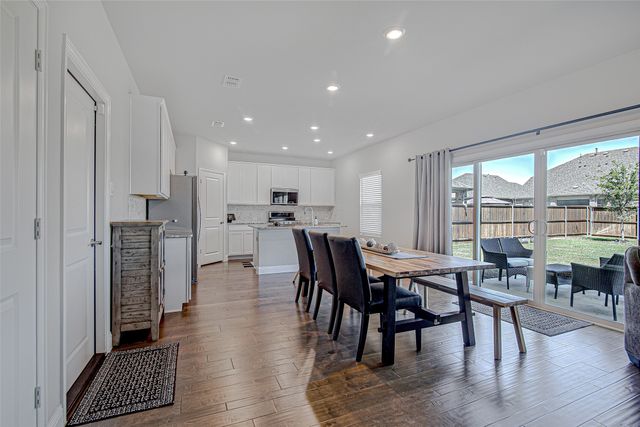 9553 Abington Avenue, Fort Worth, TX 76131