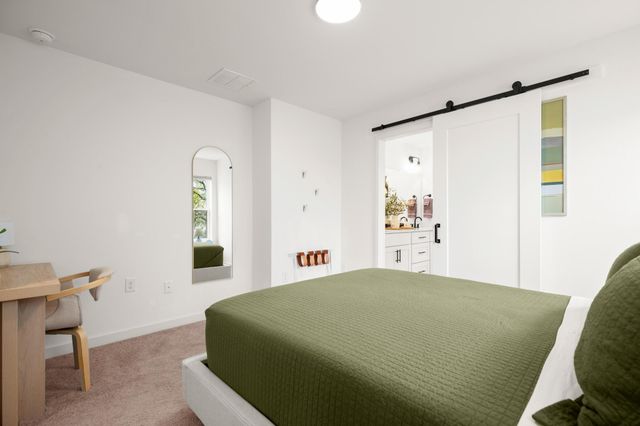 1211 Taulbee LN 2, Austin, TX 78757