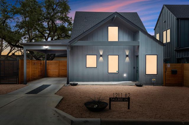 1211 Taulbee LN 2, Austin, TX 78757