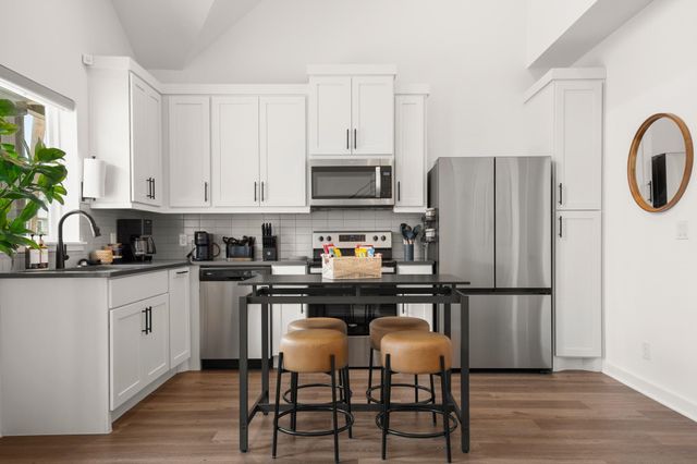 1211 Taulbee LN 2, Austin, TX 78757