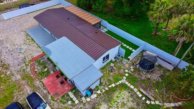 696 Arlington Drive, West Palm Beach, FL 33415