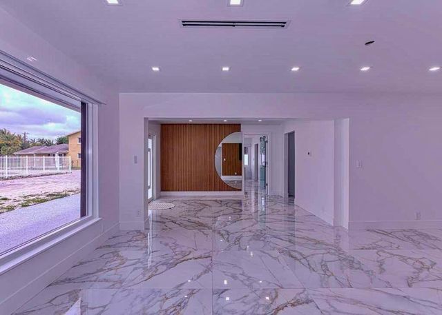696 Arlington Drive, West Palm Beach, FL 33415