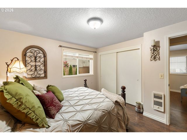 667 Se 5TH Ave, Canby, OR 97013