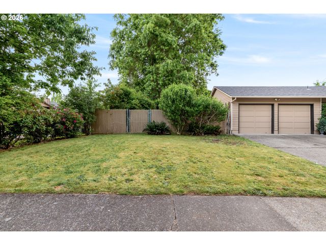 667 Se 5TH Ave, Canby, OR 97013