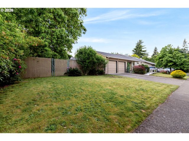 667 Se 5TH Ave, Canby, OR 97013