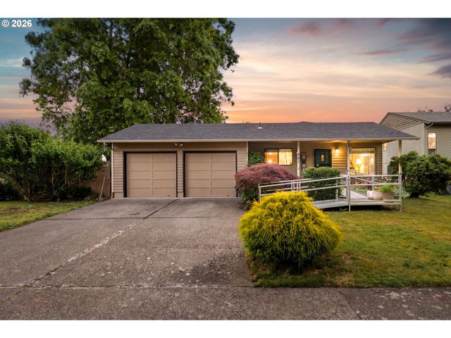667 Se 5TH Ave, Canby, OR 97013