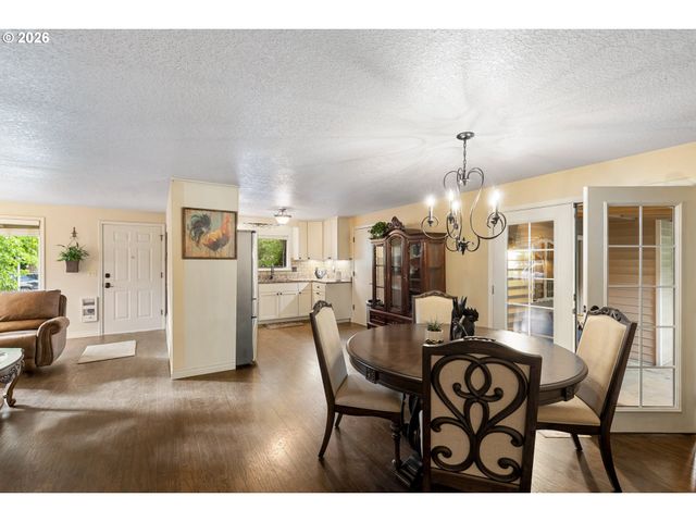 667 Se 5TH Ave, Canby, OR 97013