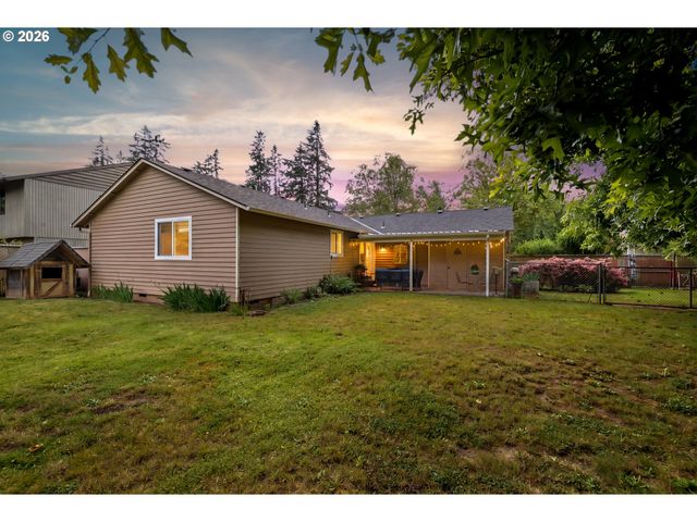 667 Se 5TH Ave, Canby, OR 97013