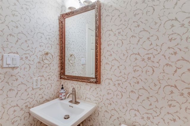 5914 Saber River, Sugar Land, TX 77479