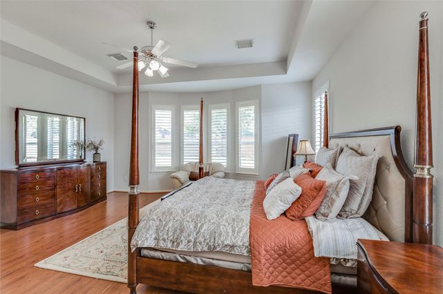 5914 Saber River, Sugar Land, TX 77479