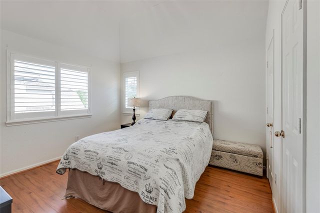 5914 Saber River, Sugar Land, TX 77479