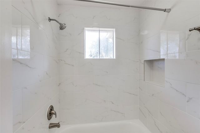 5914 Saber River, Sugar Land, TX 77479