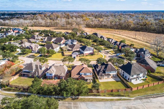 5914 Saber River, Sugar Land, TX 77479