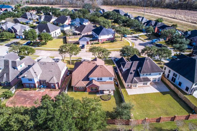 5914 Saber River, Sugar Land, TX 77479